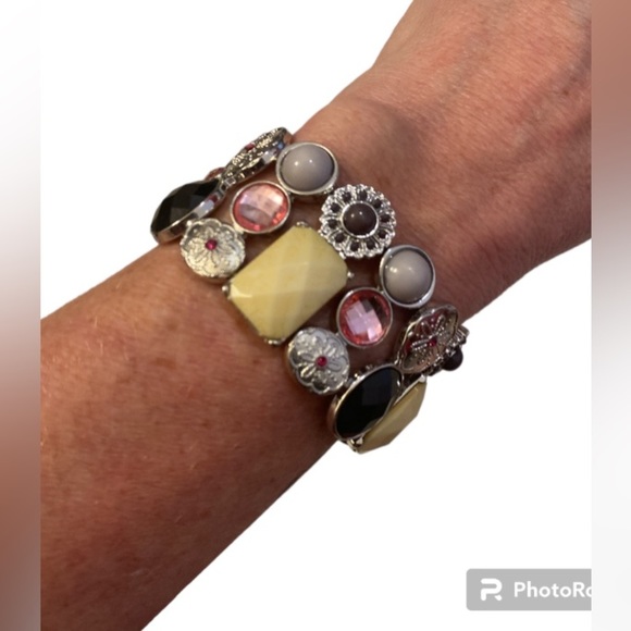 Bracelet, stretchy, beaded on silver. - Picture 3 of 3